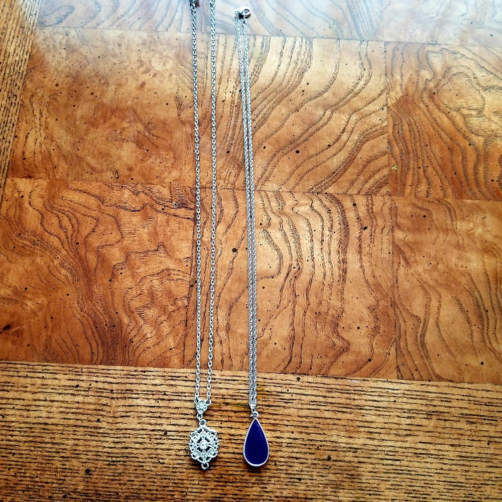 2 Simple Pendant Necklaces